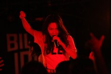 「BILLIE IDLE『MY WAY』ツアー」東京・下北沢SHELTER公演の様子。（提供 : オツモレコード）