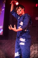 「ライオンライフ」のカイ。