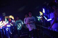 客席を駆けるメンバー。