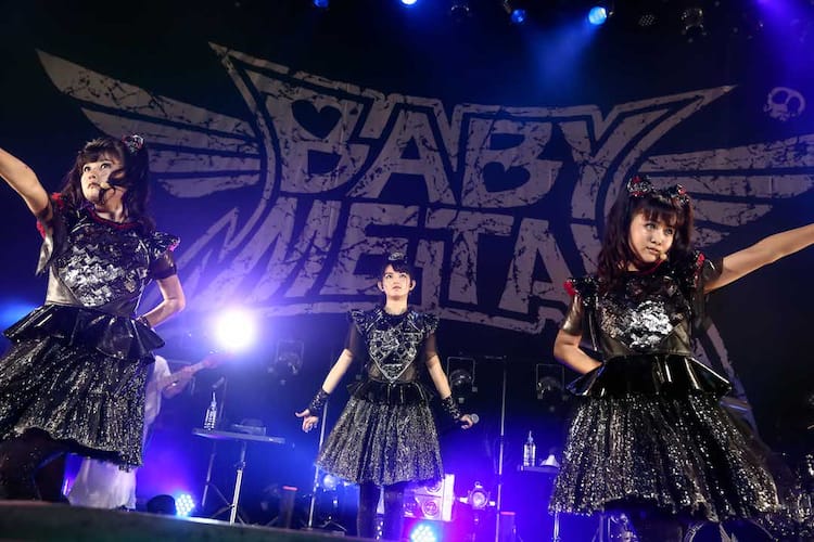 BABYMETAL「5大キツネ祭り」白塗りのファン集う大阪で幕（ライブ 