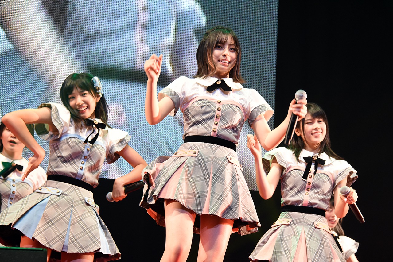 AKB48 Team 8