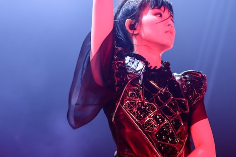 SU-METAL（Vo, Dance）（Photo by Taku Fujii）