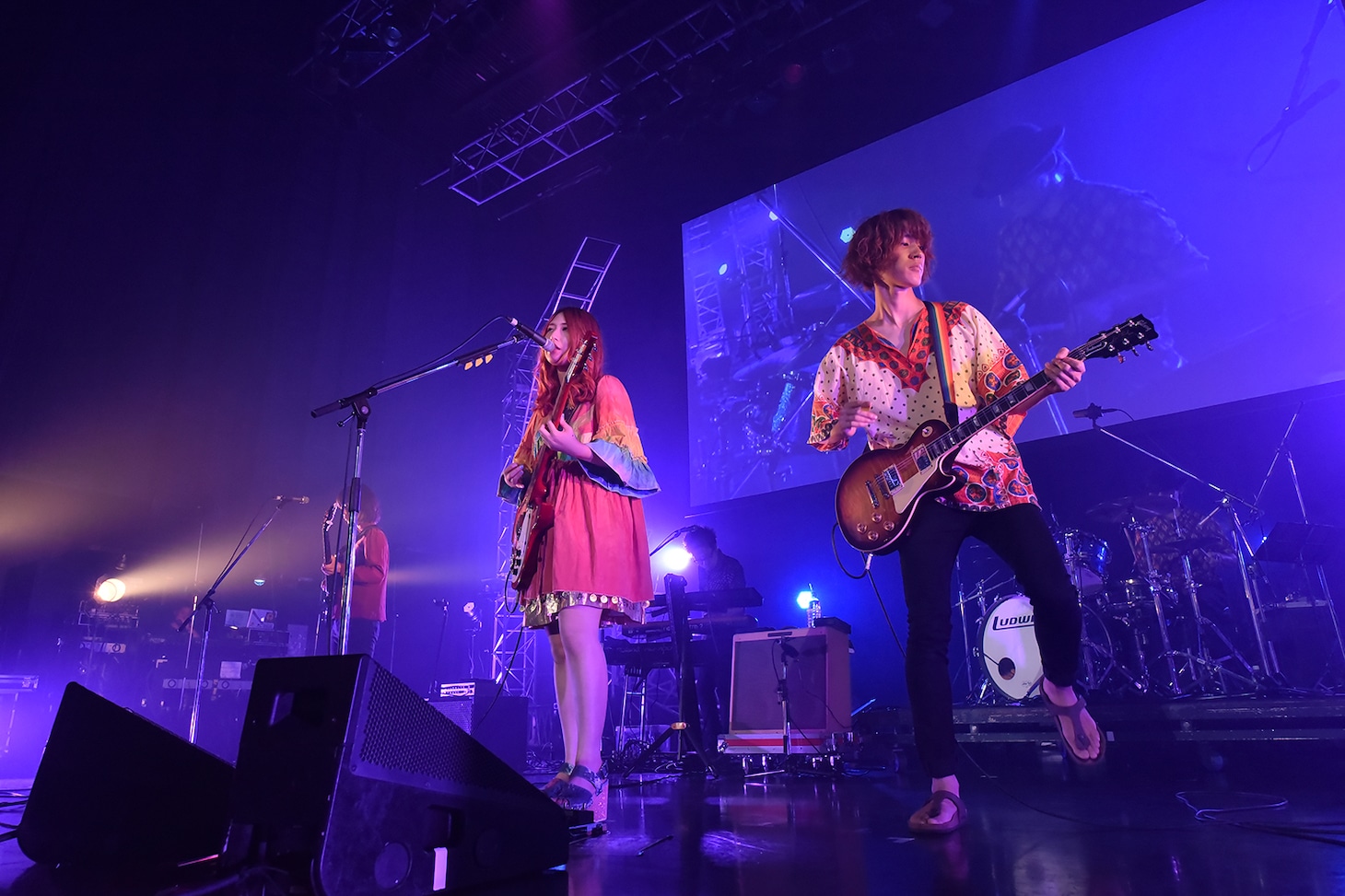 GLIM SPANKY（撮影：高田真希子）