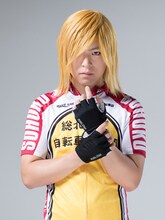 八島諒演じる青八木一。