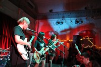 tricot「tricot Europe Tour 2017」イギリス・ロンドン・Bush Hall公演の様子。