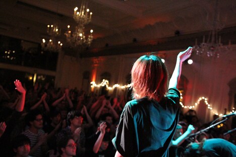 tricot「tricot Europe Tour 2017」イギリス・ロンドン・Bush Hall公演の様子。