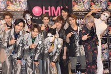 超特急とゴールデンボンバー。