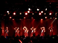 「ばってん少女隊の、田舎娘2nd～カユい所まで手を届け鯛ツアー」愛知・名古屋CLUB QUATTRO公演の様子。