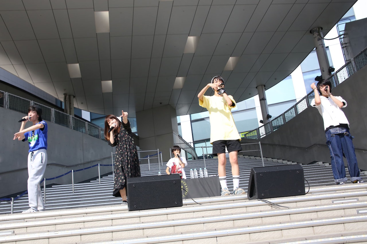 市井由理、20年ぶりの生歌披露！MAGiC BOYZ×YURIがお台場で初ライブ