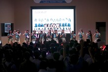 =LOVEデビューシングル「=LOVE」発売記念ミニライブの様子。（撮影：久保貴弘）