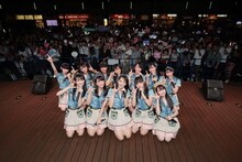 =LOVEデビューシングル「=LOVE」発売記念ミニライブの様子。（撮影：久保貴弘）