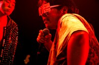 先輩（Photo by HAJIME KAMIIISAKA）