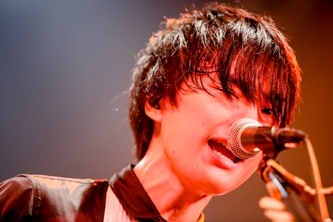 斎藤宏介（Vo, G）（Photo by Viola Kam [V’z Twinkle]）