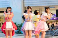 Luce Twinkle Wink☆「Fight on!」リリース記念イベント 東京・池袋サンシャインシティ噴水広場公演の様子。（撮影：マツモトタカユキ）