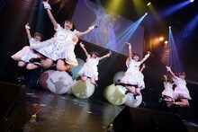 Ange☆Reve「1,000人と叶えたい 赤坂BLITZで下克上!!～限界はどこにもない～」東京・赤坂BLITZ公演の様子。（提供：ポニーキャニオン）