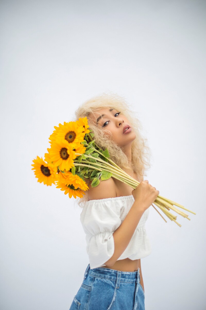 デビュー10周年迎えた青山テルマの新作は「10TH DIARY」