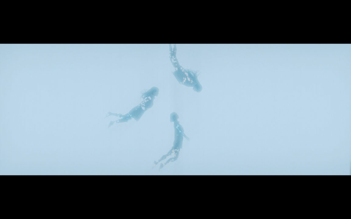 Perfume「If you wanna」MVのワンシーン。