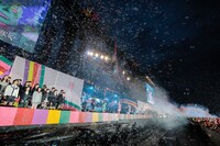 ももいろクローバーZ「ももクロ春の一大事2017 in 富士見市～笑顔のチカラつなげるオモイ～」4月9日公演の様子。（Photo by HAJIME KAMIIISAKA+Z）