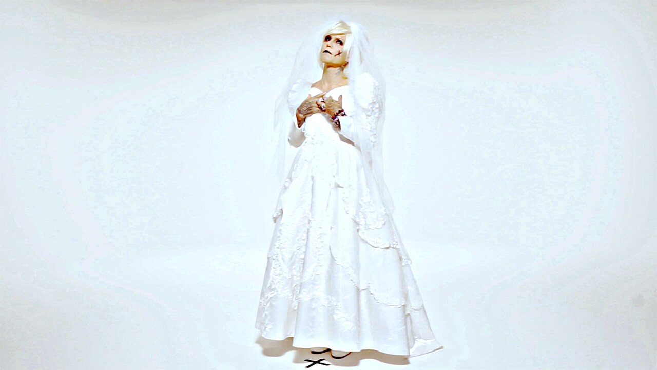 ZIGGY森重樹一、ウエディングドレス姿に