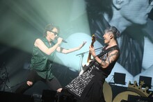 KREVAとMIYAVI。