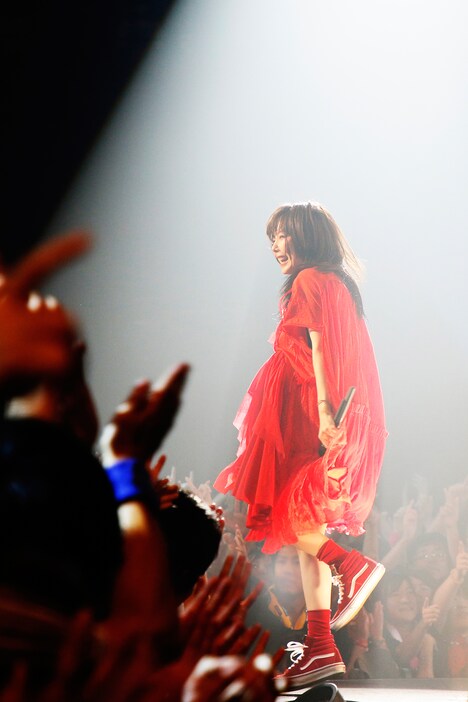 aiko「aiko Live Tour『Love Like Rock vol.8』」ツアーファイナルの様子。（撮影：岡田貴之）