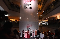 「VOGUE FASHION’S NIGHT OUT 2017」オープニングセレモニーの様子。