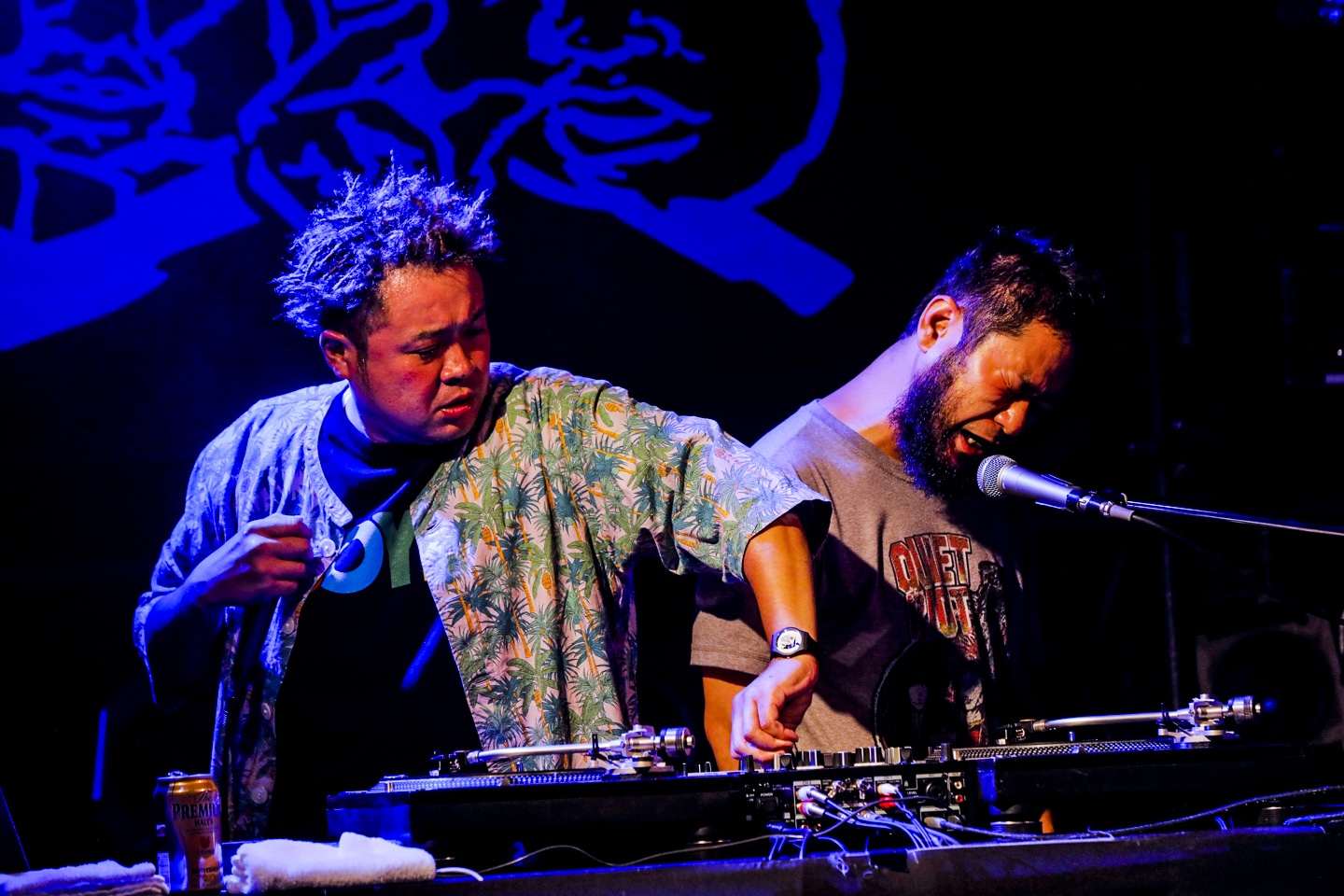 サイプレス上野とロベルト吉野（Photo by HAJIME KAMIIISAKA）