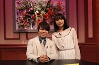 西川貴教（左）と新山詩織（右）。（写真提供：音組）