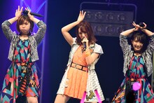左から竹内朱莉（アンジュルム）、関根梓（アップアップガールズ（仮））、船木結（アンジュルム）。