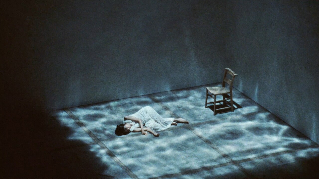 満島ひかりが“生と死の境”に、島田大介監督の「群青」MV完成