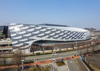 武蔵野の森総合スポーツプラザ メインアリーナ 外観（写真提供：東京都）