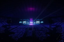 AAAの東京ドーム公演の様子。