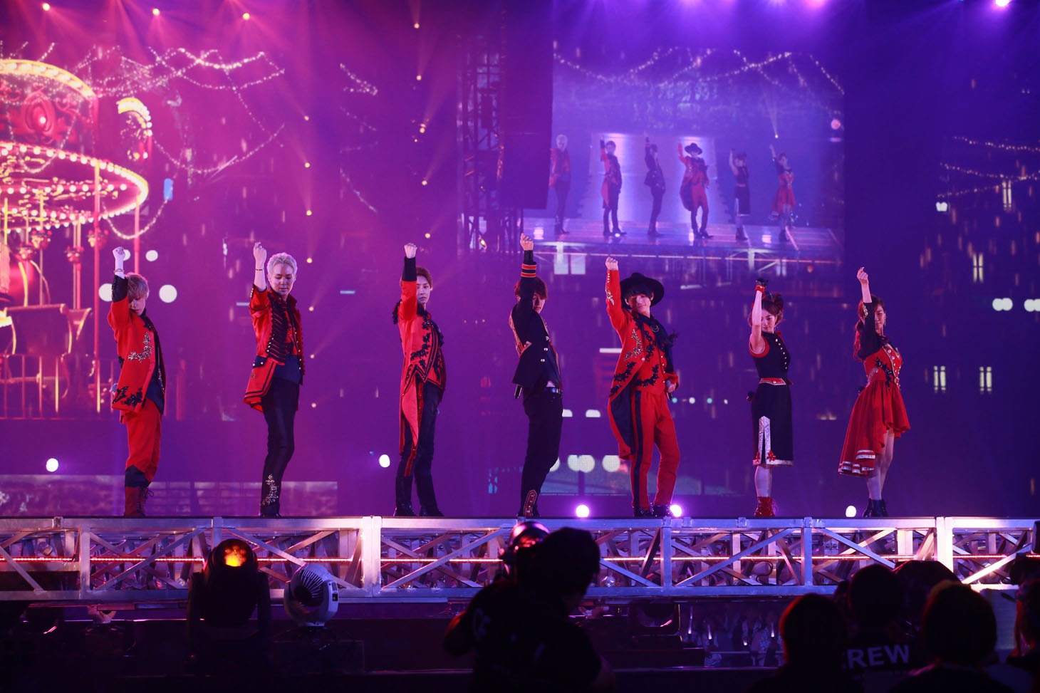 「AAA Special Live 2016 in Dome -FANTASTIC OVER-」の様子。