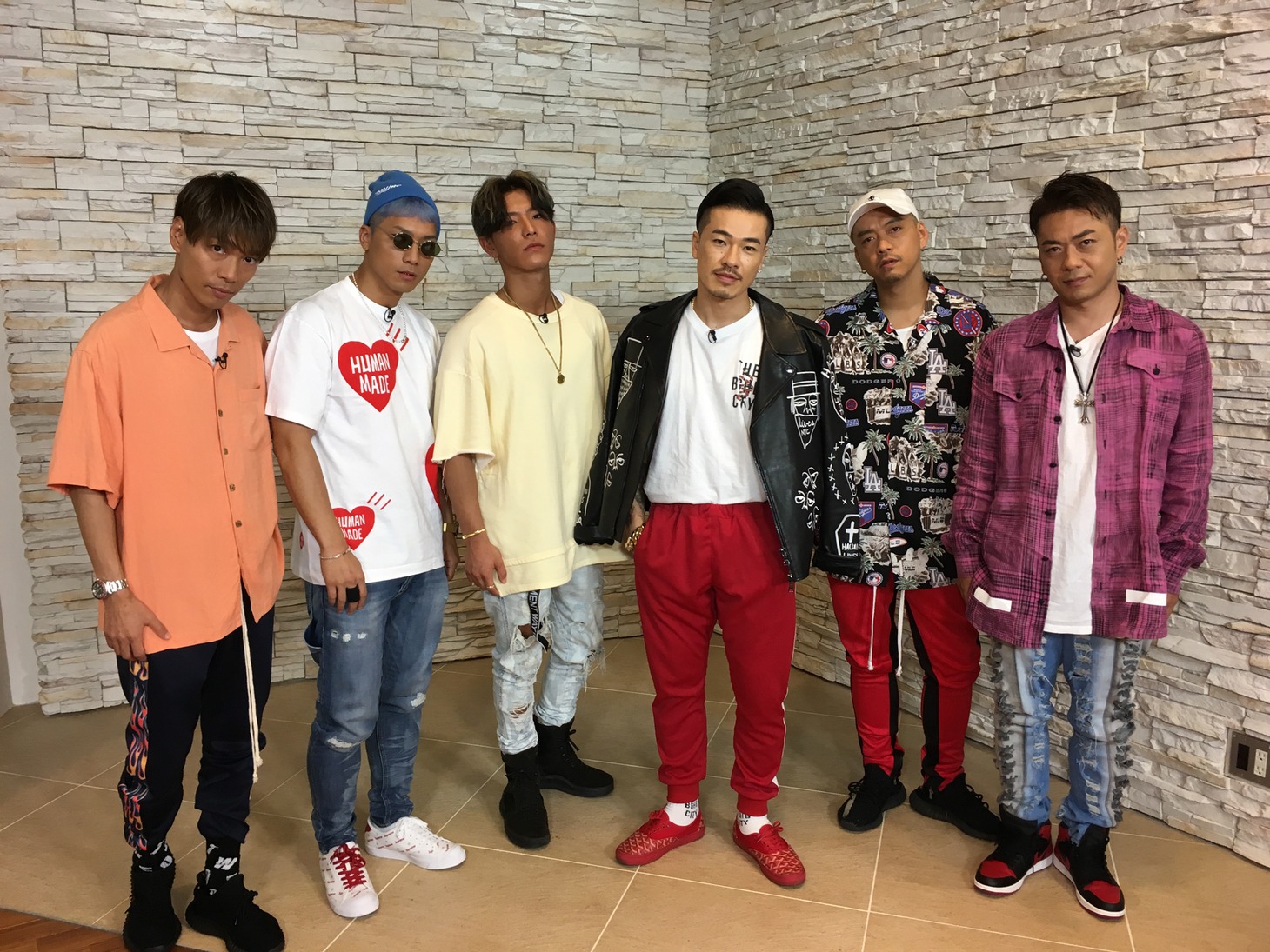 DOBERMAN INFINITYとAK-69。 (c)テレビ朝日