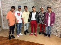 DOBERMAN INFINITYとAK-69。 (c)テレビ朝日