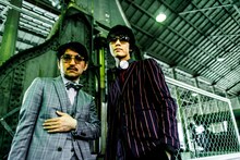 師弟TUNE。左から准教授、デシベル。