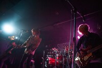 SUPER BEAVER「SUPER BEAVER『真ん中のこと』Release Tour 2017 ～ラクダの、中心～」千葉・千葉LOOK公演の様子。（Photo by MAYUMI -kiss it bitter-）