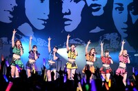 「アップアップガールズ（仮）これが私達の生きる道～ Way of Our Life ～」の様子。