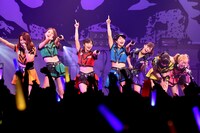 「アップアップガールズ（仮）これが私達の生きる道～ Way of Our Life ～」の様子。