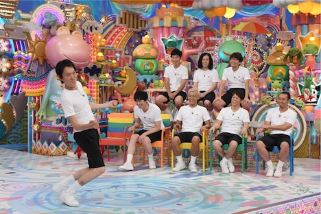 「踊りたくない芸人」のワンシーン。(c)テレビ朝日