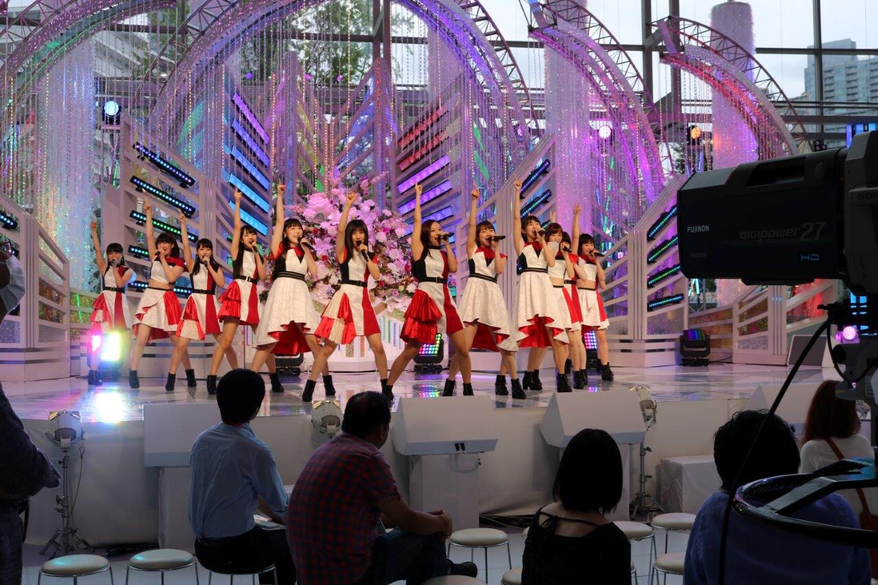 「ウルトラFES」娘。'17をOG辻＆道重が応援、YOSHIKIはオーケストラ共演