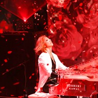 YOSHIKI