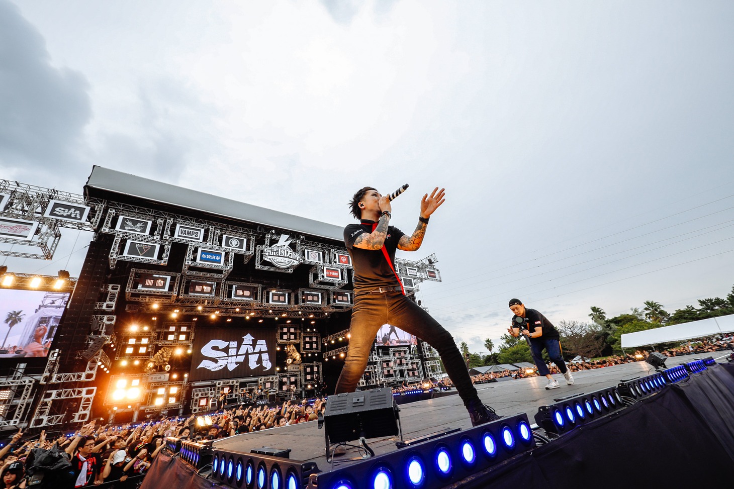 SiM（撮影：上山陽介）