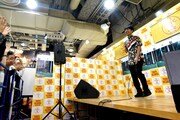 東京・タワーレコード新宿店で行われた藤井隆のインストアイベントの様子。