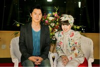2013年9月に「徹子の部屋」で共演した福山雅治（左）と黒柳徹子（右）。