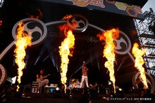 「イナズマロック フェス 2016 リターンズ」に出演するUVERworld。