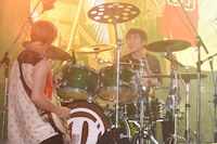 小林龍二（手前）と泉大智（奥）。