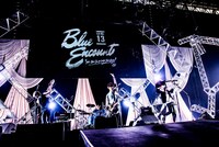 BLUE ENCOUNTのライブの様子。(c)テレビ朝日