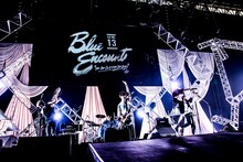 BLUE ENCOUNTのライブの様子。(c)テレビ朝日