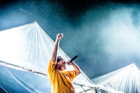 岡崎体育（撮影：青木カズロー）